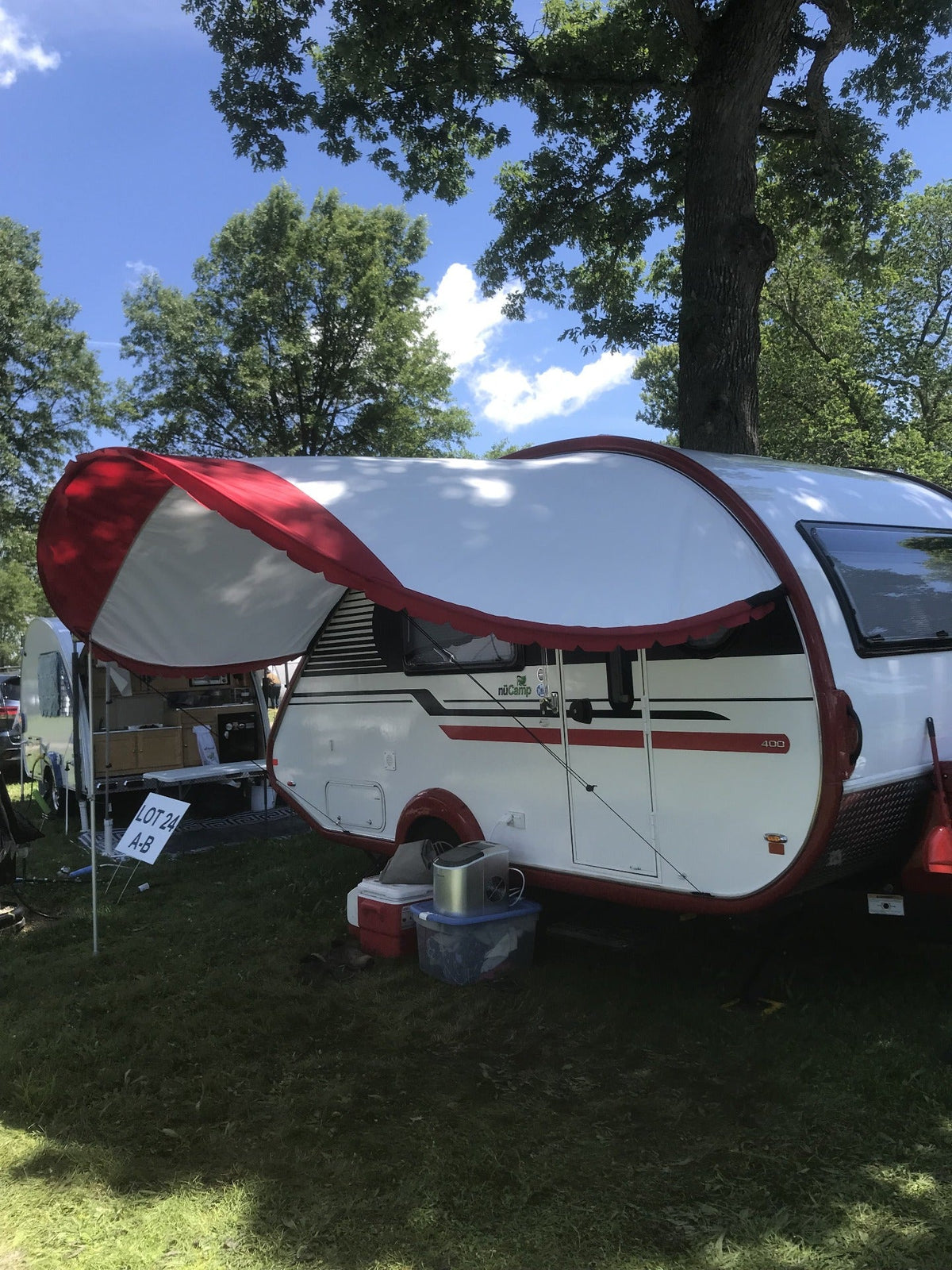 All-Pro Shade Wing Visor for TAB 400 Campers