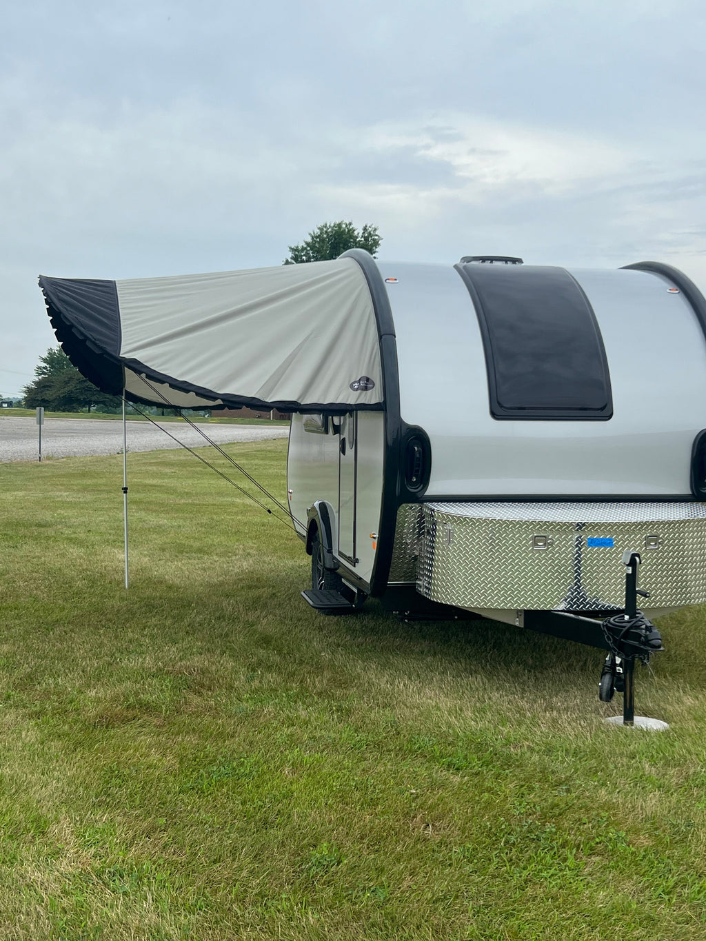 All-Pro Shade Wing Visor for TAB 360 Camper